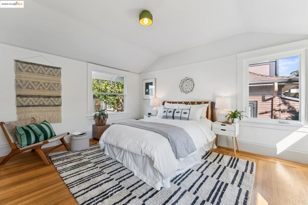 NORTH OAKLAND - Residential