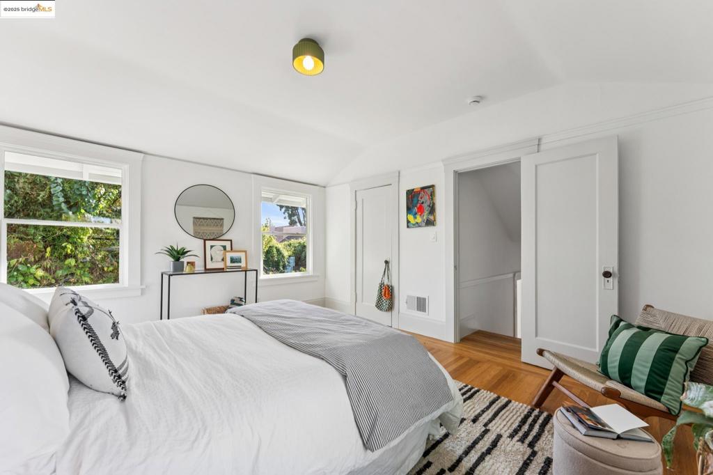 NORTH OAKLAND - Residential