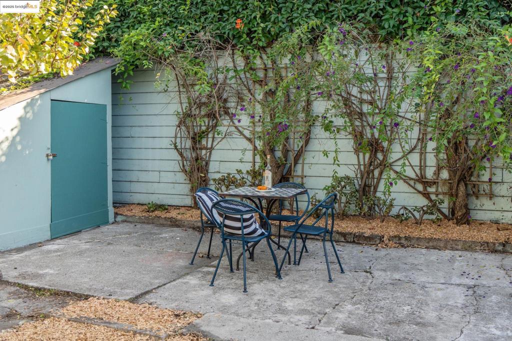 NORTH OAKLAND - Residential