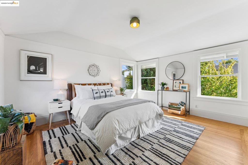 NORTH OAKLAND - Residential