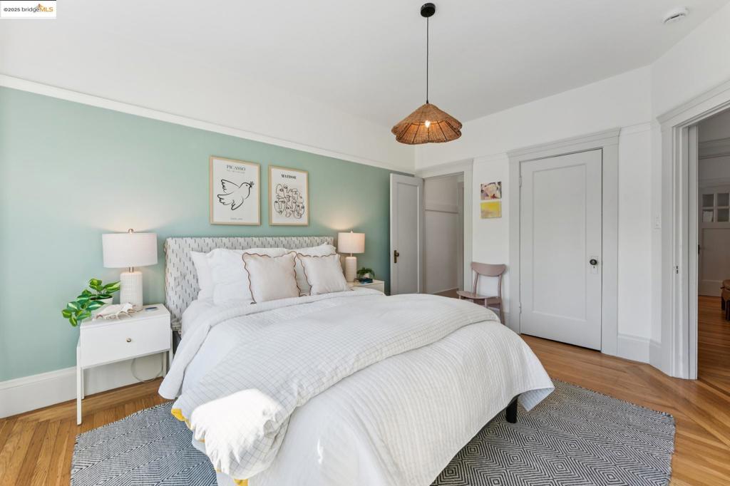 NORTH OAKLAND - Residential