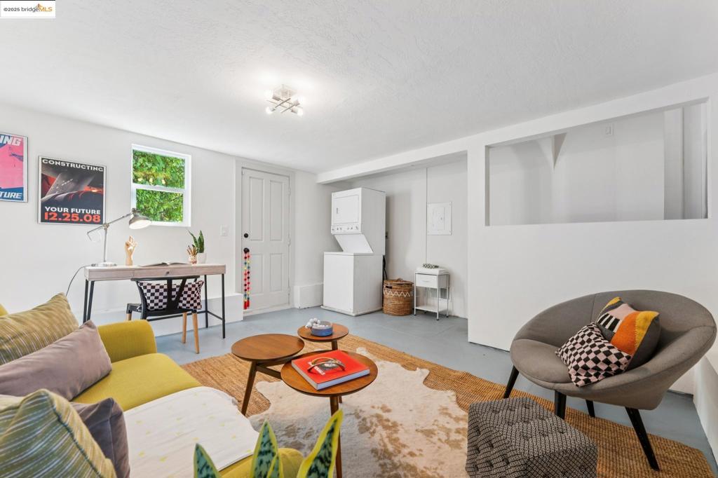 NORTH OAKLAND - Residential