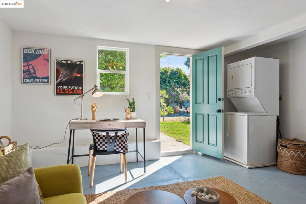 NORTH OAKLAND - Residential