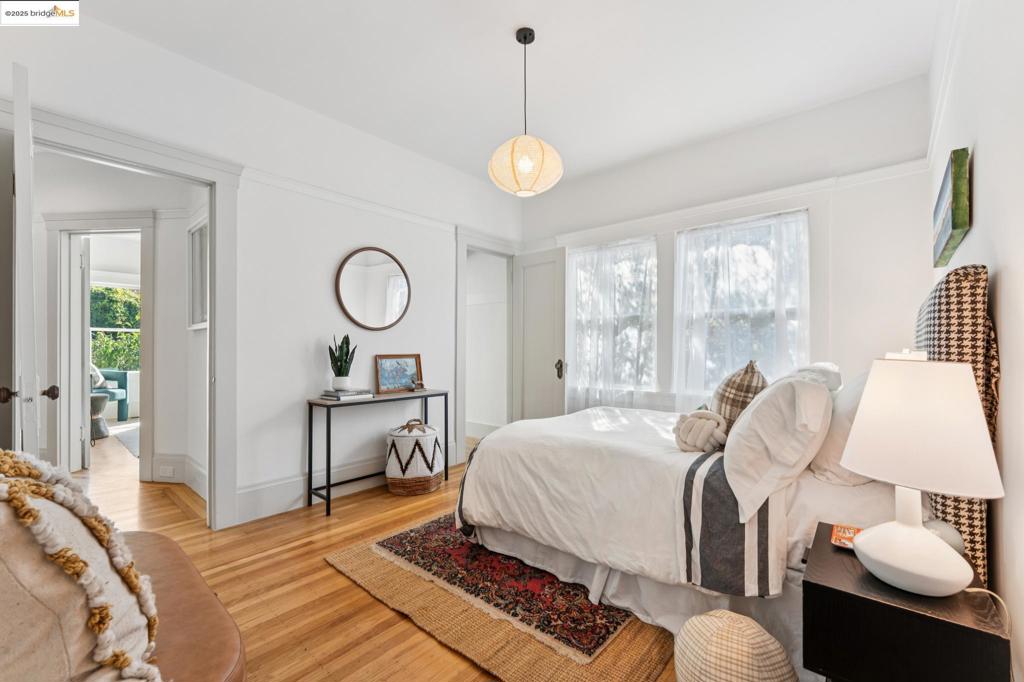 NORTH OAKLAND - Residential