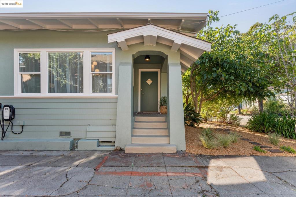 NORTH OAKLAND - Residential