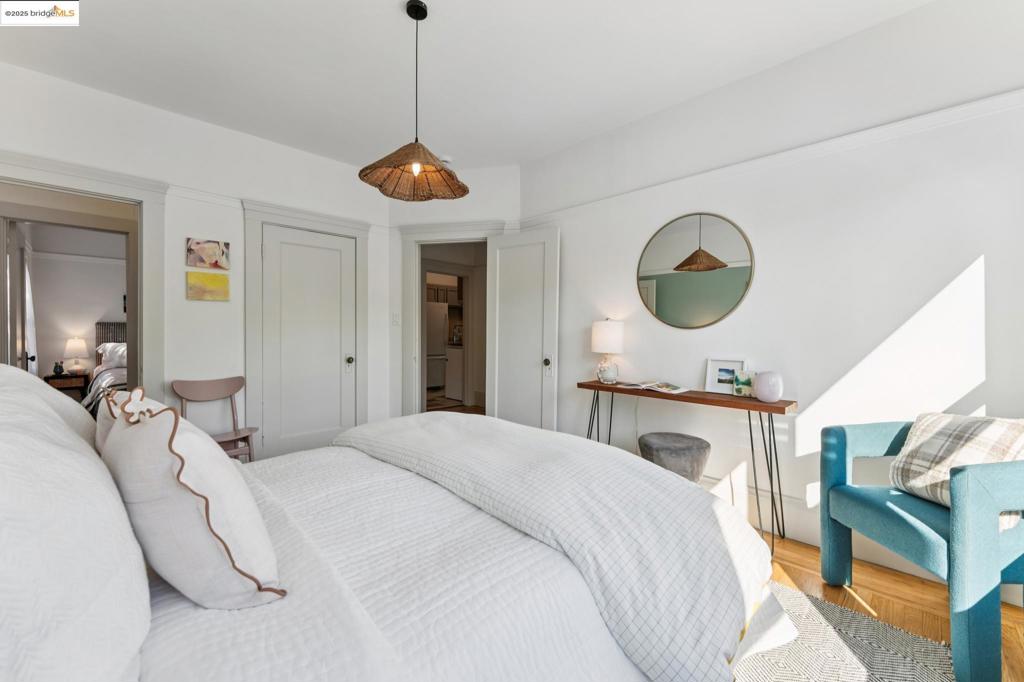 NORTH OAKLAND - Residential