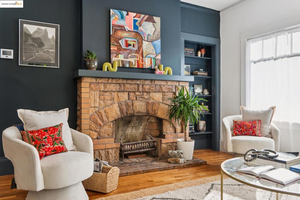NORTH OAKLAND - Residential