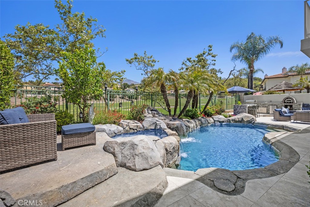 16 Golf Ridge Drive