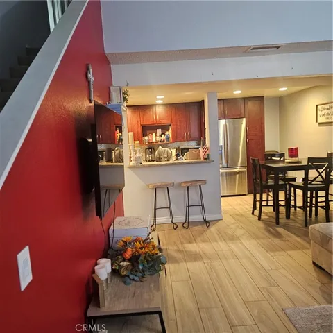 435 W 9th St Unit B3, Upland, CA 91786 - MLS#: CV25260542