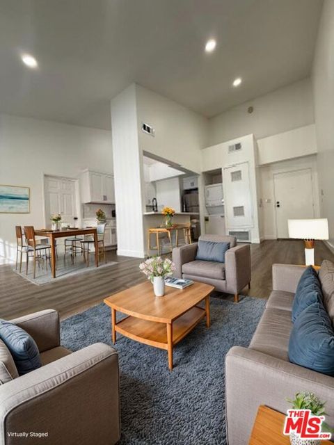 Photo of 621 N Bronson Avenue #201, Los Angeles, CA 90004 (MLS # 26649777)