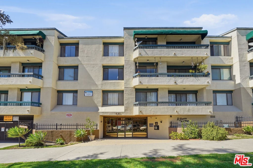 435 S La Fayette Park Place 219