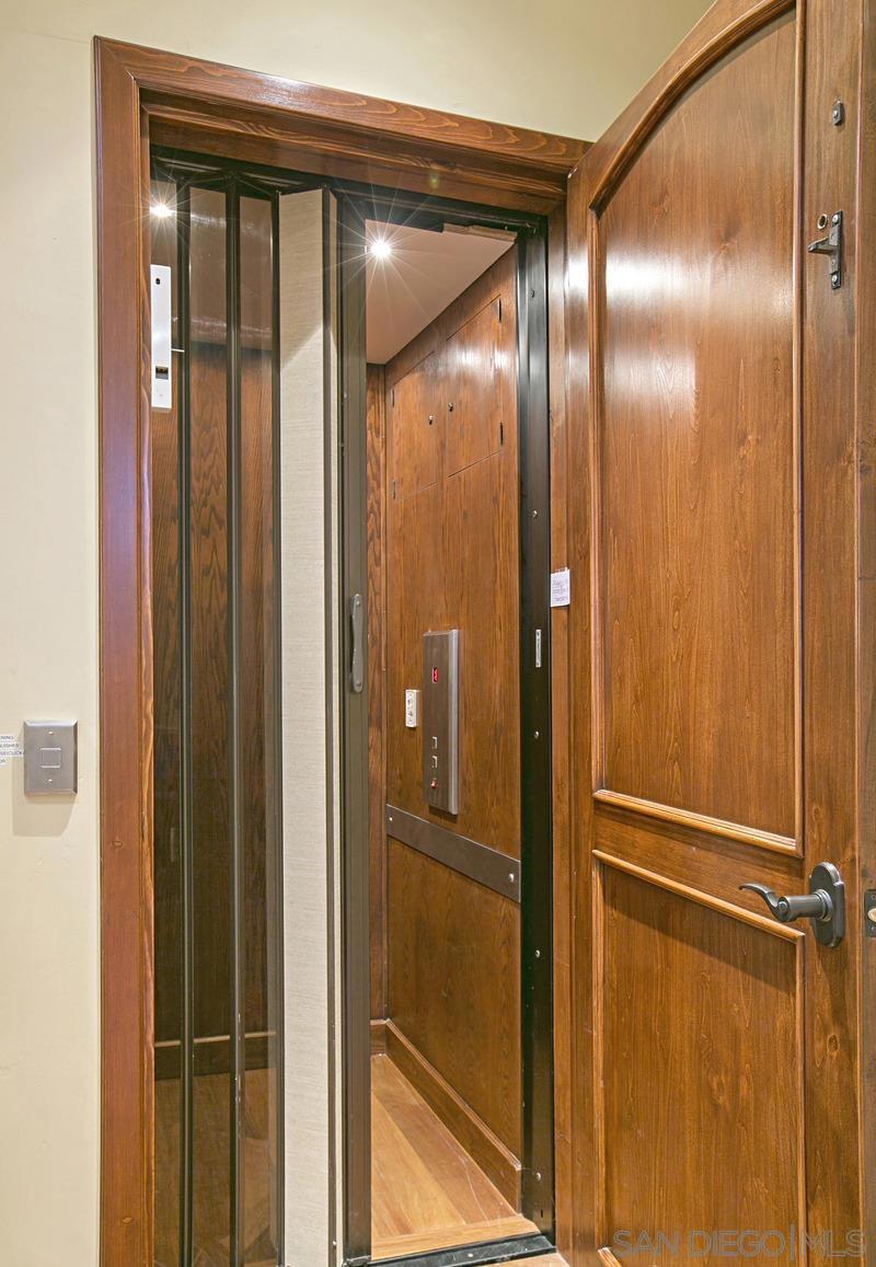 Coronado Village - Residential Lease