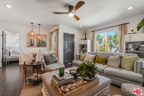 Photo of 17400 Martha Street, Encino, CA 91316 (MLS # 26834935)