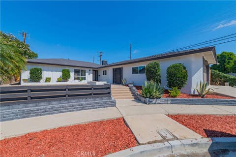 Photo of 3202 Montana Avenue, Costa Mesa, CA 92626 (MLS # OC26157586)
