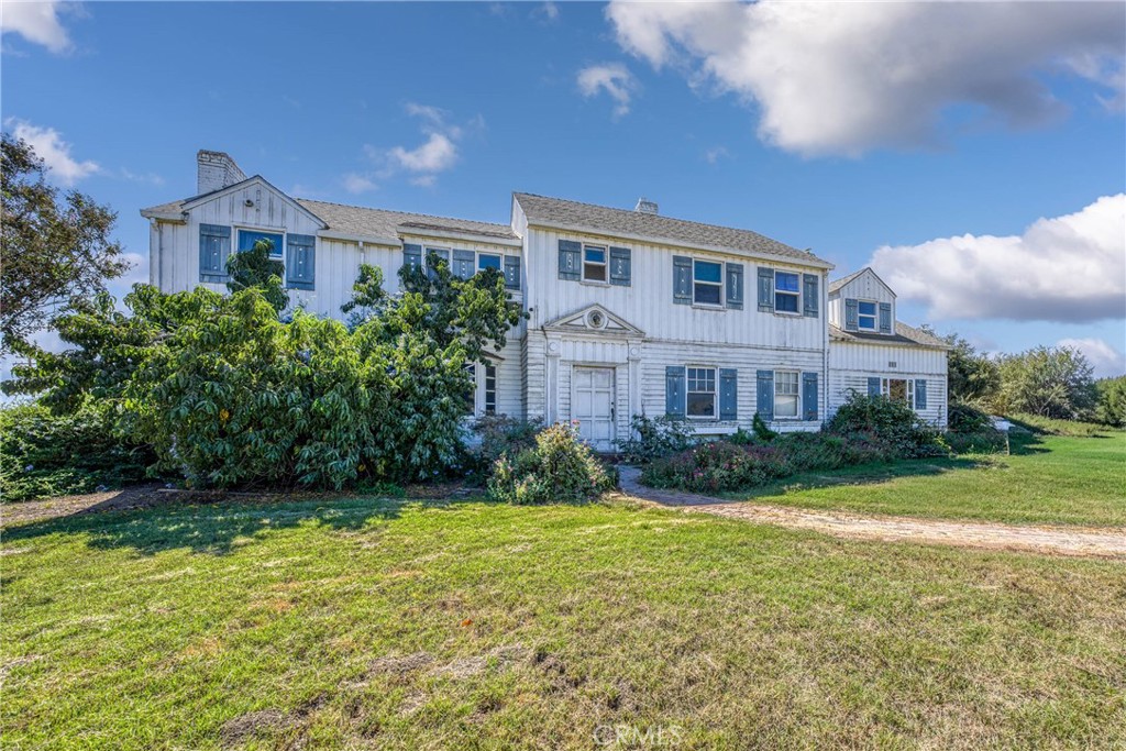 743 College City Road