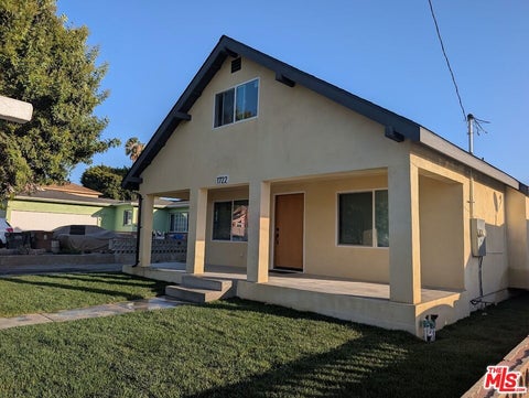 Photo of 1722 W 120th Street, Los Angeles, CA 90047 (MLS # 26999301)