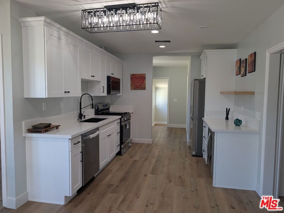 1722 W 120th Street