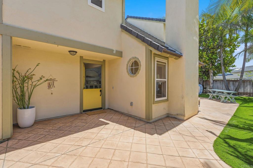 1245 Saint Helene Court