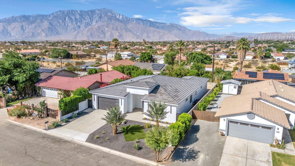15483 Avenida Atezada