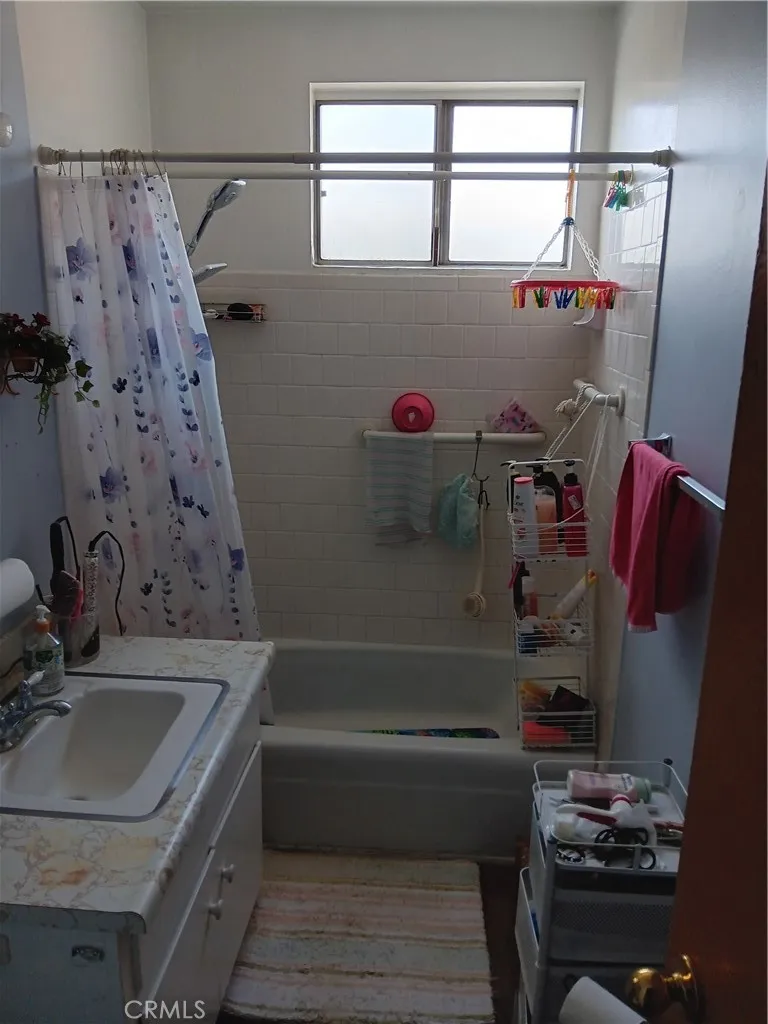 South Gate, California 90280, United States, ,Residential,Active,165608