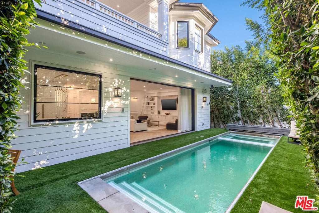 843 N Spaulding Avenue, Los Angeles CA 90046