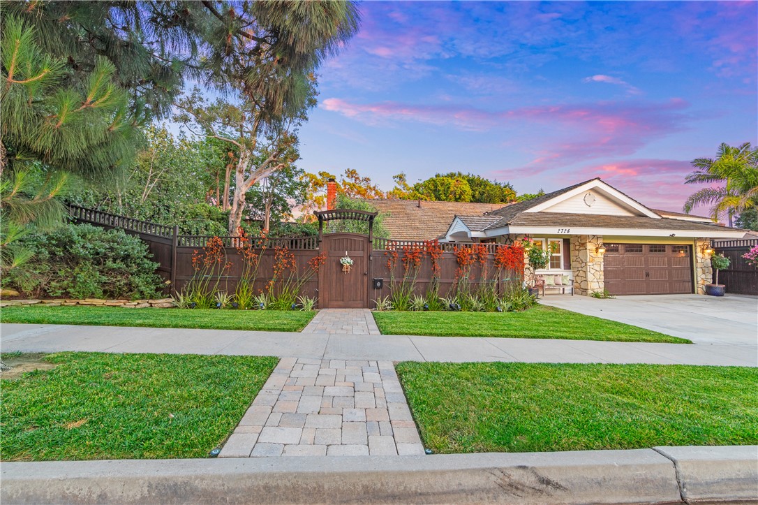 2726 Cardinal Drive