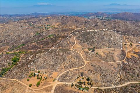 24900 El Toro Road Lake Elsinore CA 92532