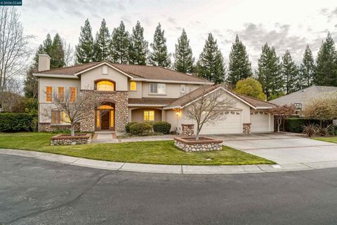 208 208 Kaitlyn Ln Danville CA 94506