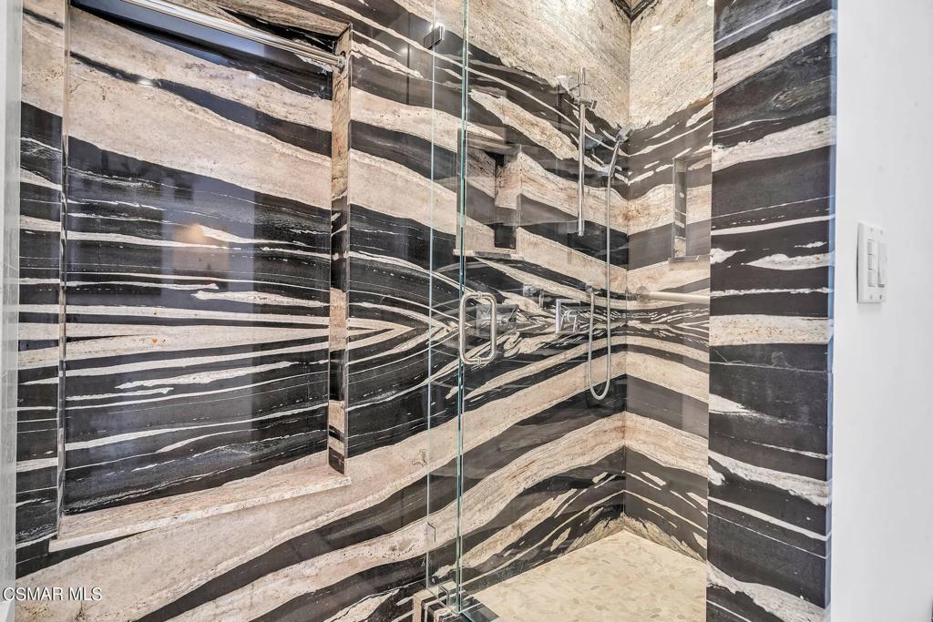 Not Applicable - 1007242 - Residential Lease