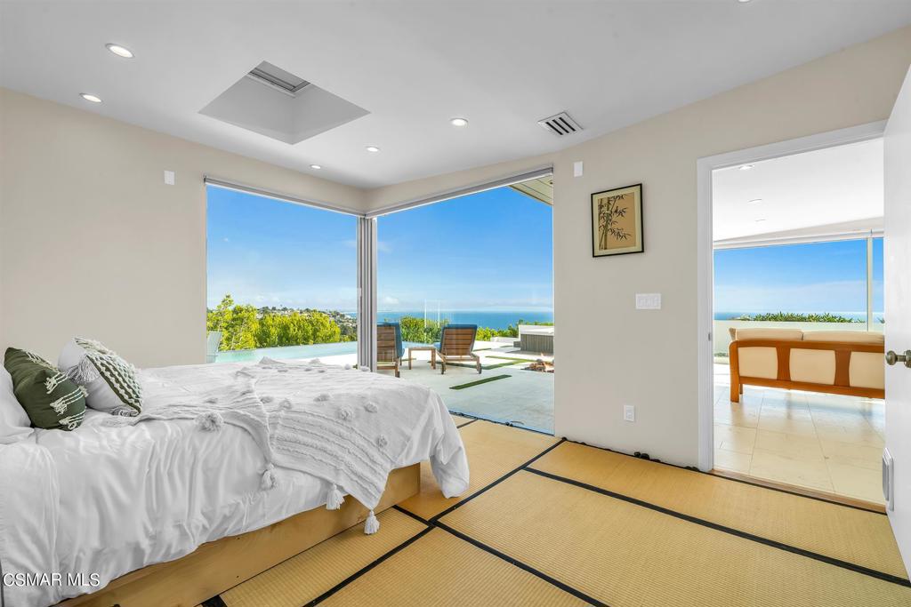 Not Applicable - 1007242 - Residential Lease