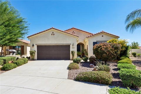 Photo of 1402 Via Rivas, Hemet, CA 92545 (MLS # SW26220370)