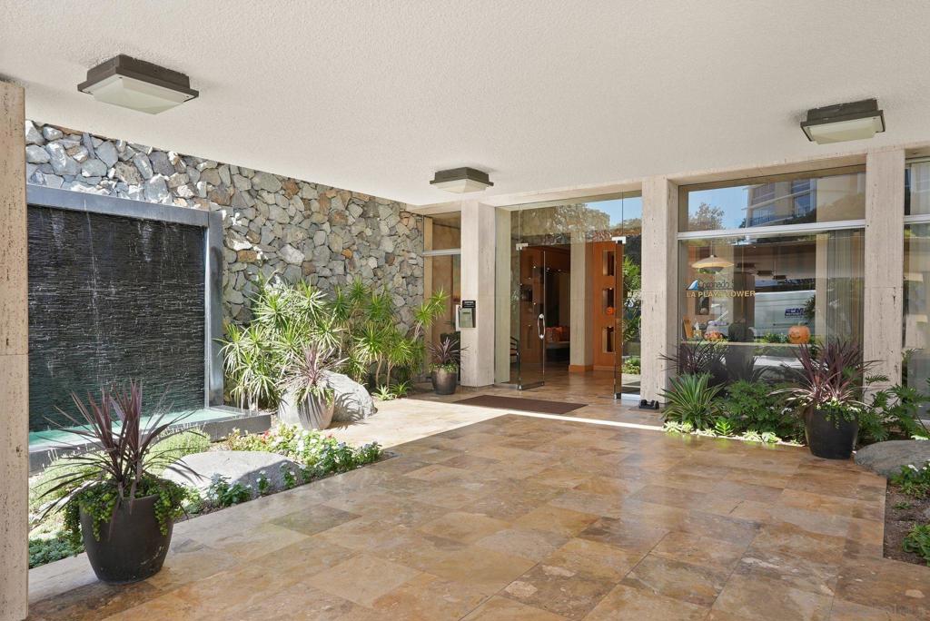 Coronado Shores - Residential