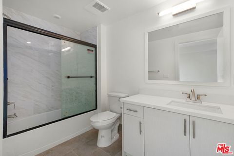 Tiny photo for 1832 S Barrington Avenue #201, Los Angeles, CA 90025 (MLS # 25607379)