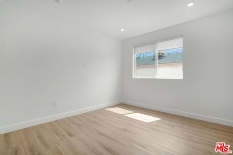Tiny photo for 1832 S Barrington Avenue #201, Los Angeles, CA 90025 (MLS # 25607379)