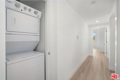 Tiny photo for 1832 S Barrington Avenue #201, Los Angeles, CA 90025 (MLS # 25607379)