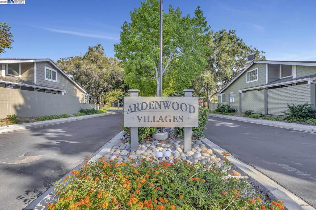 ARDENWOOD VILLAG - Residential