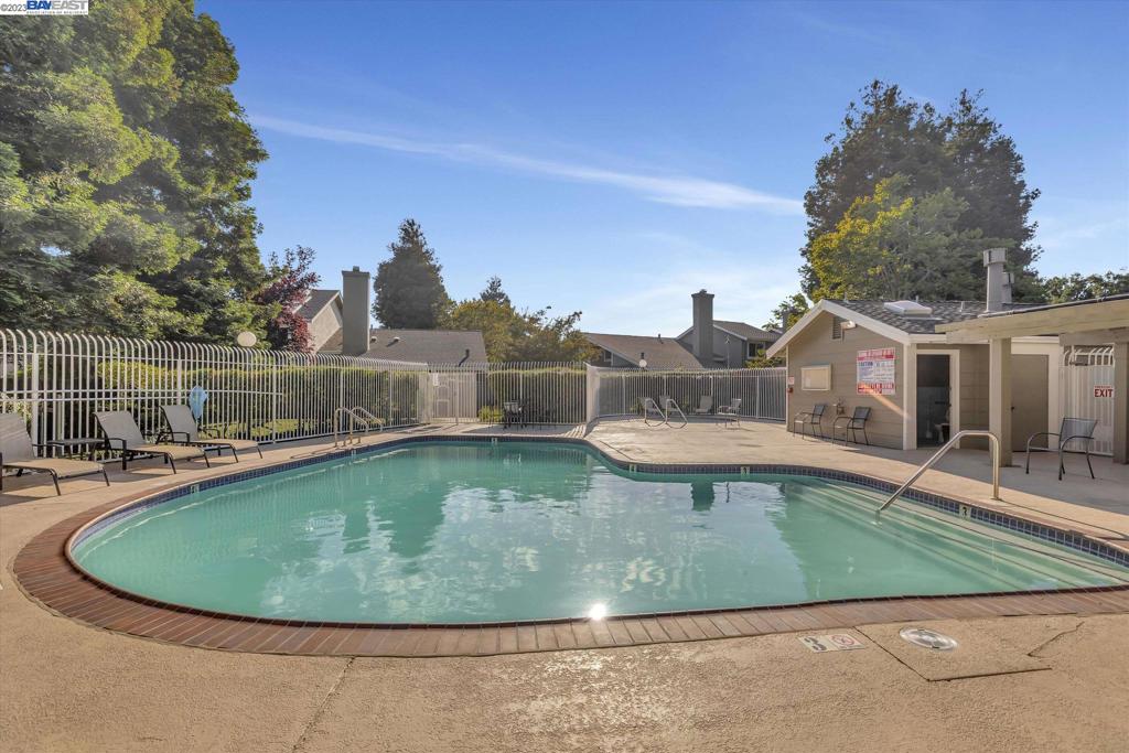 ARDENWOOD VILLAG - Residential