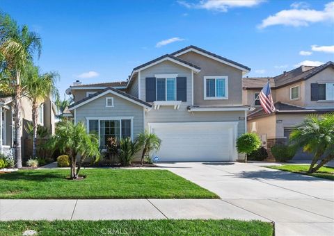 Photo of 34279 Deergrass Way, Lake Elsinore, CA 92532 (MLS # SW25247416)