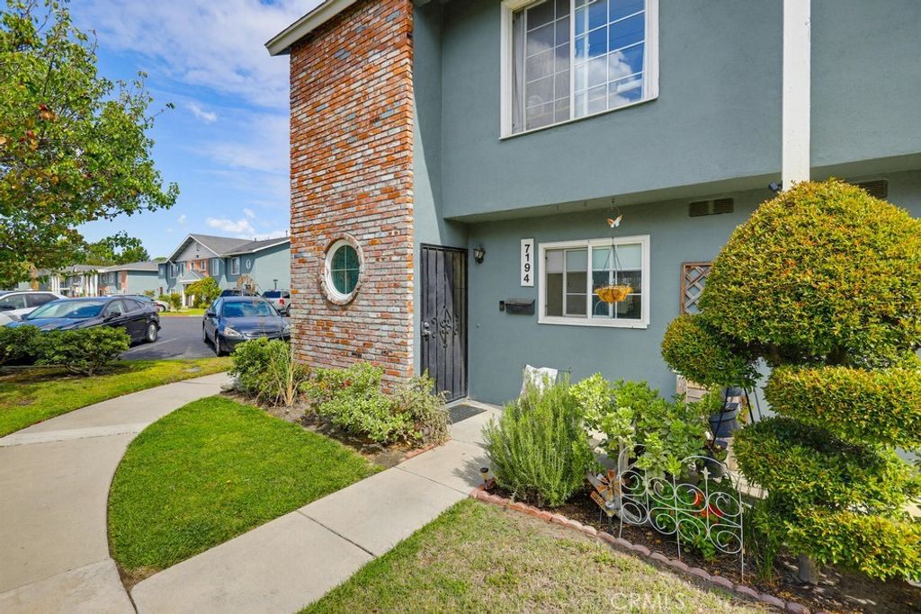 Photo of 7194 Santa Isabel Cir, Buena Park, CA 90620 (MLS # PW26092060)