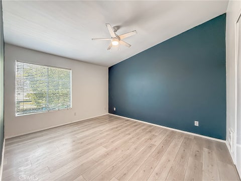 Tiny photo for 5107 Jefferson SQ, Oxnard, CA 93033 (MLS # SR26184937)