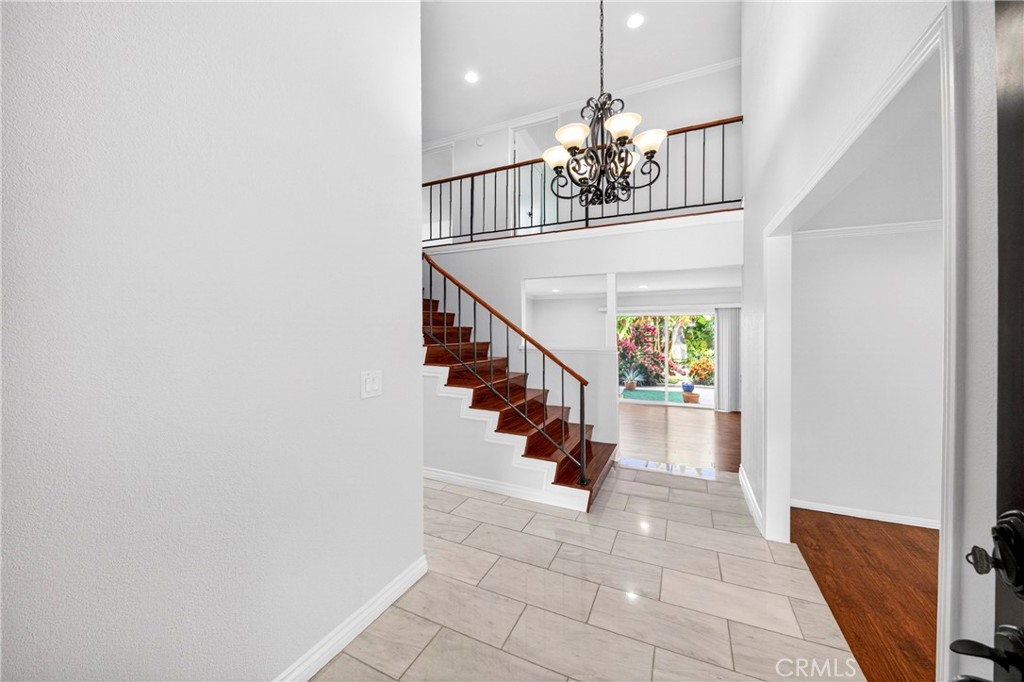 17323 Grayland