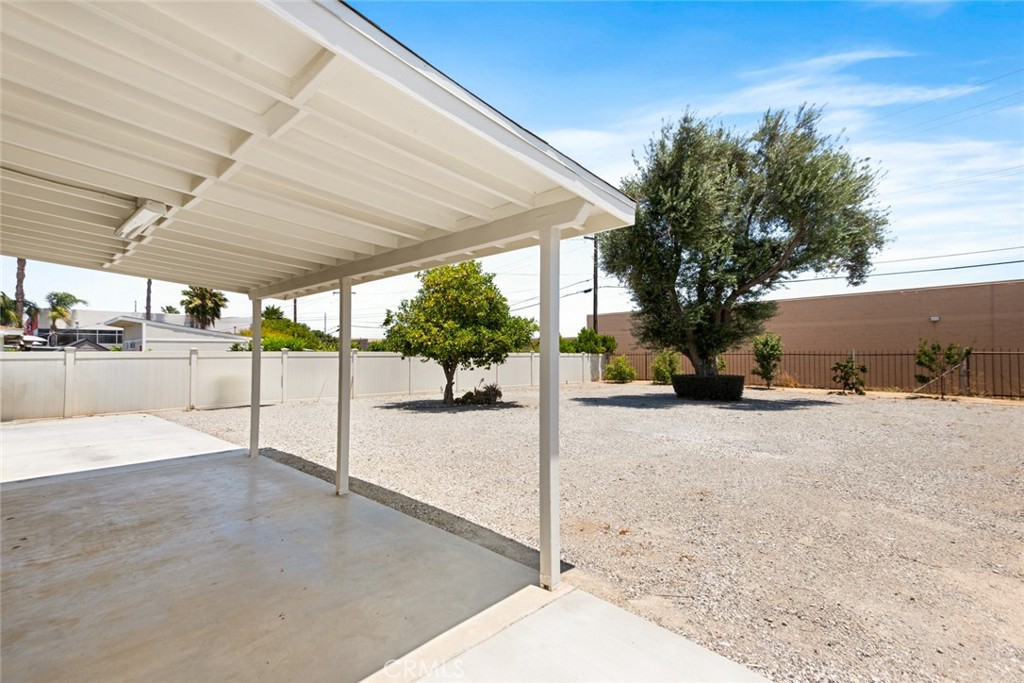 The Acre Tract - Residential Lease