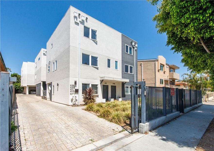 Charming 2-Bedroom Apartment in East Hollywood! Located in a newly built gated building, this beautifully renovated 2-bedroom, 1-bathroom apartment in East Hollywood is great for professionals or a small family. This unit offers modern comforts and convenience in a quiet residential area.

Recently built with high end laminate floors, stainless steel appliances, and cesarstone countertops, the apartment features spacious bedrooms with ample closet space, a cozy living area, and a sleek, tiled bathroom. Laundry is conveniently located inside the unit with a full size stackable washer and dryer. Central heating and air conditioning ensure comfort throughout the year. Nearby access to public transportation makes commuting easy, while local shops, and dining options are within walking distance and also close to the studios.