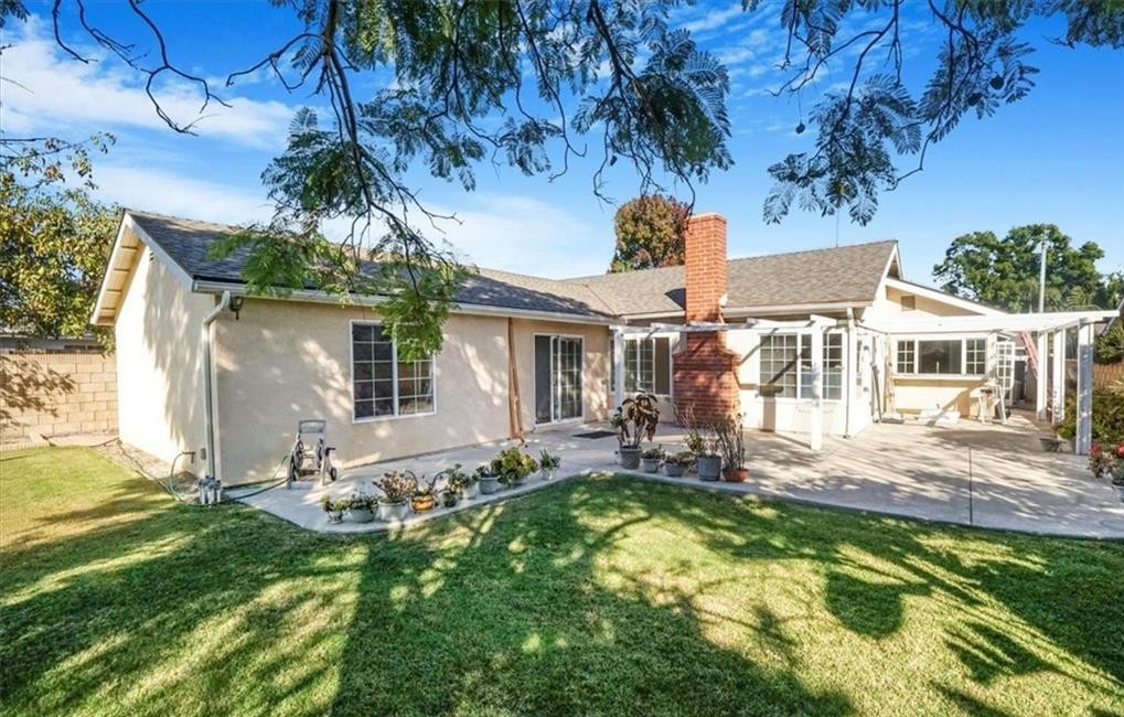 24121 El Tiradore Circle