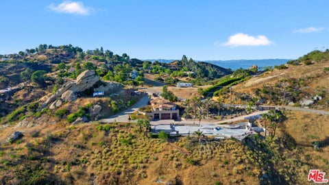 Photo of 23010 Saddle Peak Road, Topanga, CA 90290 (MLS # 25579255)