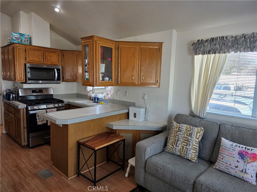 32300 San Timoteo Canyon 186