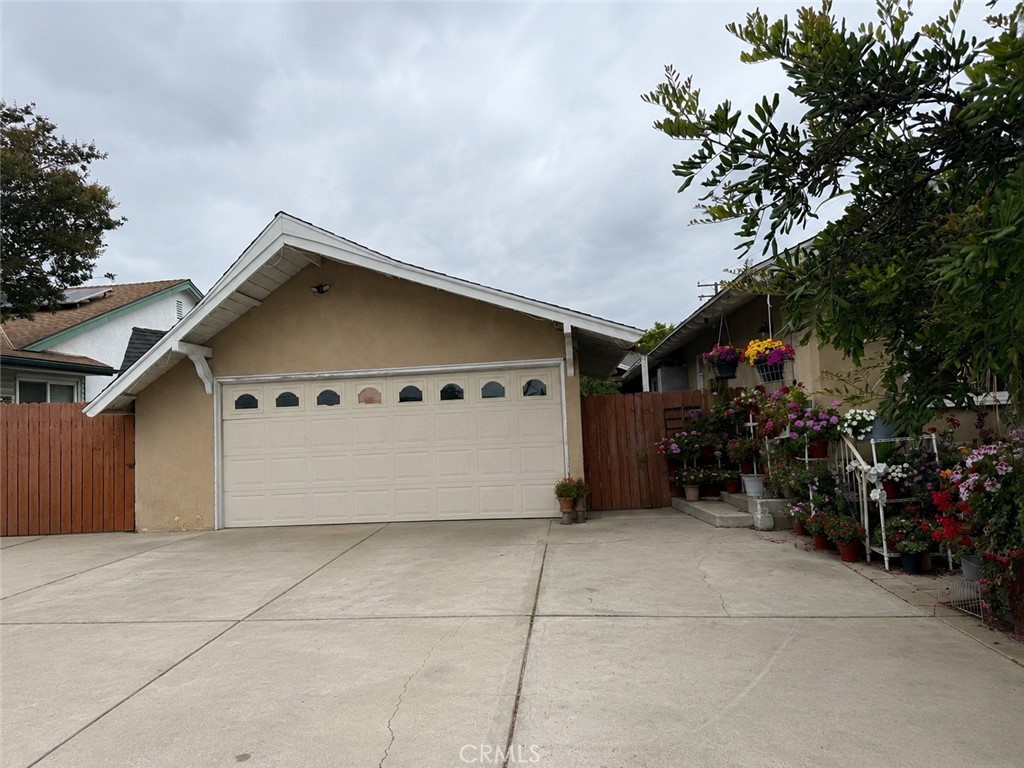 505 N Hewes