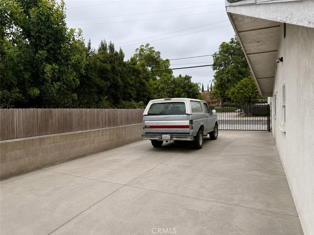 505 N Hewes