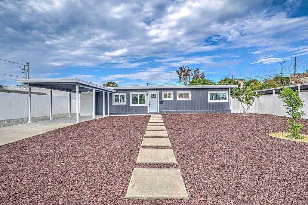 935 Cuyamaca Ave AVE
