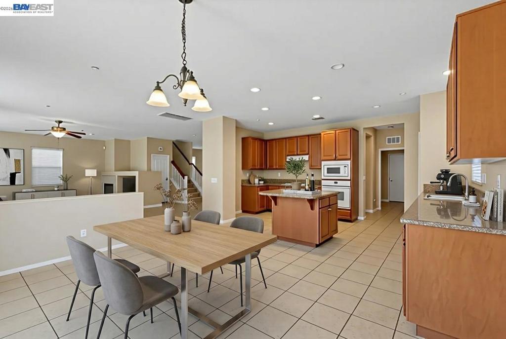 16166 Meadowmeer Ln
